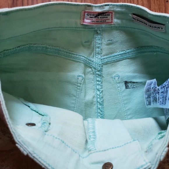 GUESS WOMEN 1981 HIGH-RISE SKINNY JEANS WITH SNAKE SZ 24 - Picture 8 of 8